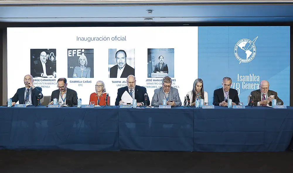 Cónclave. Asamblea General de la SIP reúne a dueños y directivos de medios de comunicación de América en un clima de ataques, peligros y precariedad que afectan la libre expresión. Foto: EFE Cónclave. Asamblea General de la SIP reúne a dueños y directivos de medios de comunicación de América en un clima de ataques, peligros y precariedad que afectan la libre expresión. Foto: EFE