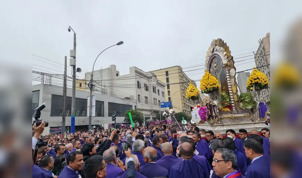 Conoce dónde se encuentra el Señor de los Milagros en su cuarto recorrido. Foto: Vanessa Sandoval - URPI / LR