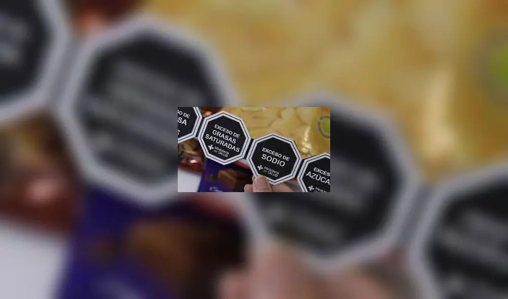 Los octógonos alertan si un producto es alto en azúcar, sodio o grasas saturadas. Foto: Andina