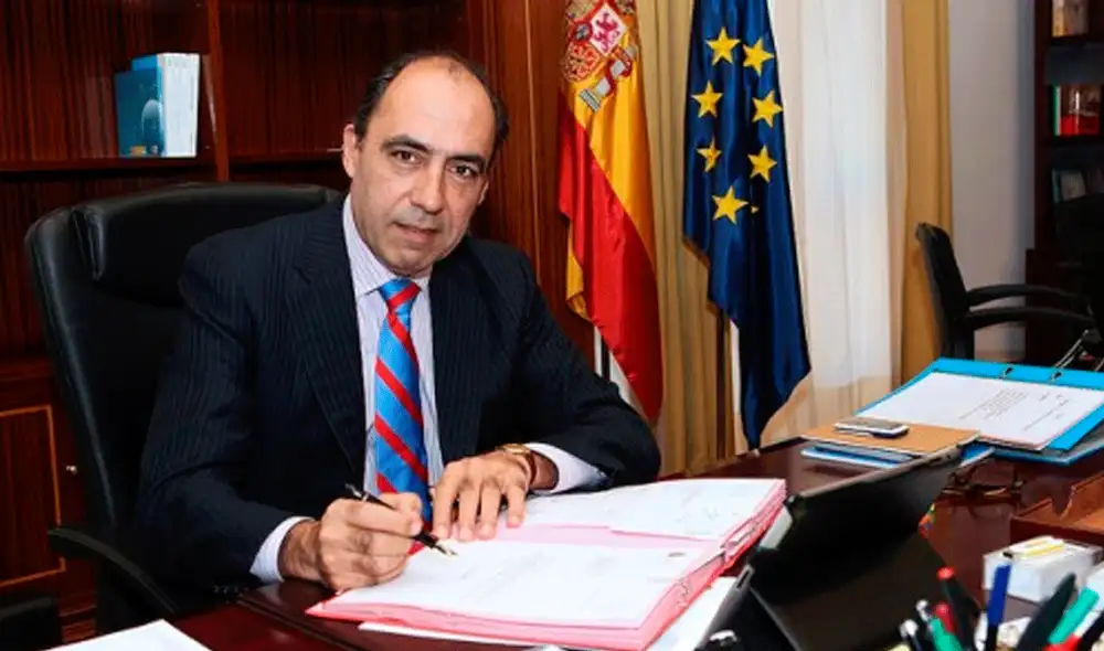 "Todo el mundo se mira de reojo", expresó el embajador de España en Perú, Alejandro Alvargonzález San Martín. Foto: Observatorio de Seguridad y Defensa "Todo el mundo se mira de reojo", expresó el embajador de España en Perú, Alejandro Alvargonzález San Martín. Foto: Observatorio de Seguridad y Defensa