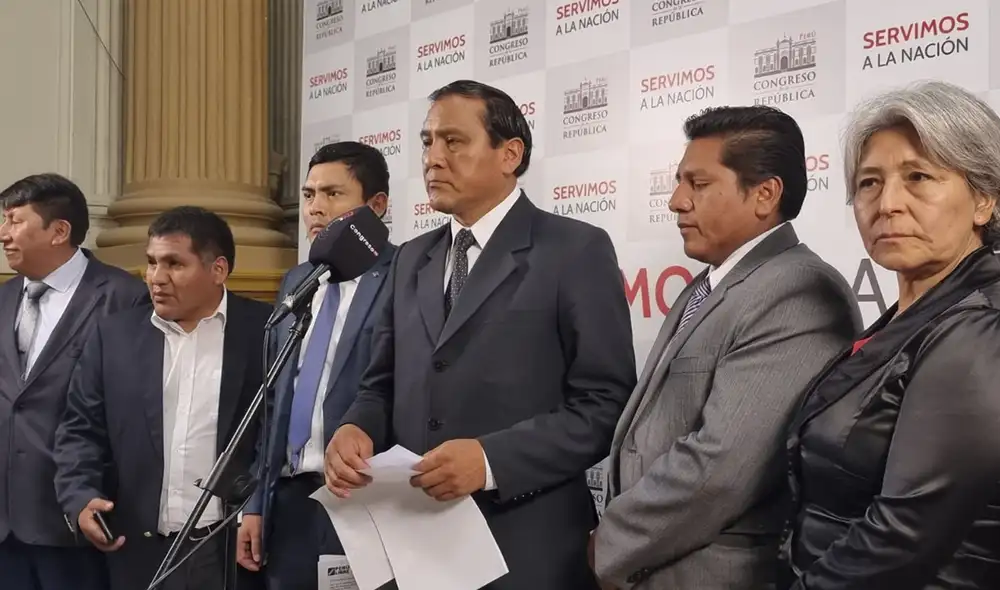 La iniciativa de Perú Libre contempla una consulta sobre la asamblea constituyente. Foto: Gianella Aguirre / URPI-LR