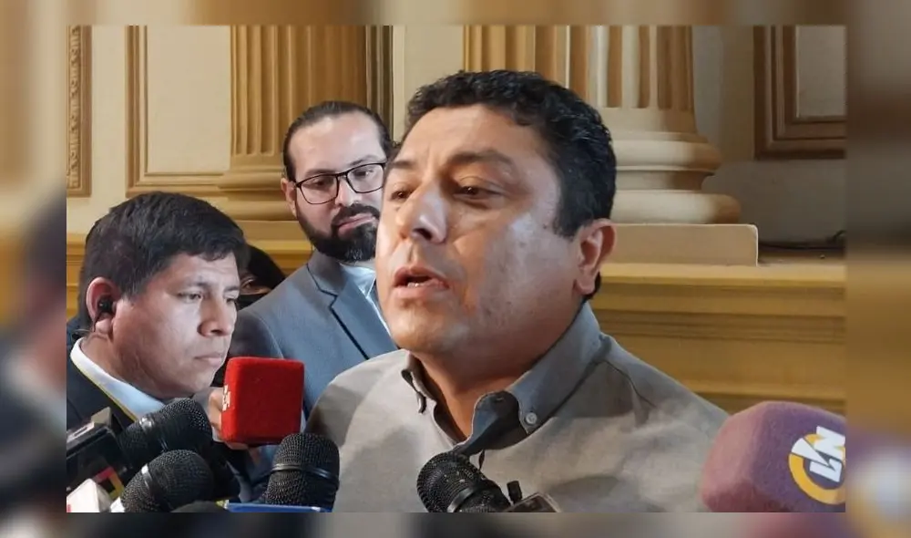 Guillermo Bermejo negó que detenidos sean sus asesores. De acuerdo a su versión, solo uno trabaja en su despacho como técnico. Foto: La República - Video Rosario Rojas/URPI-LR Guillermo Bermejo negó que detenidos sean sus asesores. De acuerdo a su versión, solo uno trabaja en su despacho como técnico. Foto: La República - Video Rosario Rojas/URPI-LR