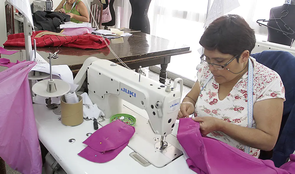 De las mypes manufactureras solo el 30% de máquinas está funcionando, según CEMYPE. Foto: La República De las mypes manufactureras solo el 30% de máquinas está funcionando, según CEMYPE. Foto: La República