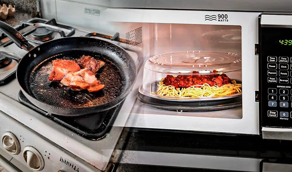 Recalentar la comida no es malo por defecto, pero es necesario tomar ciertas precauciones para que salga bien. Foto: composición GLR / GLR / Difusión