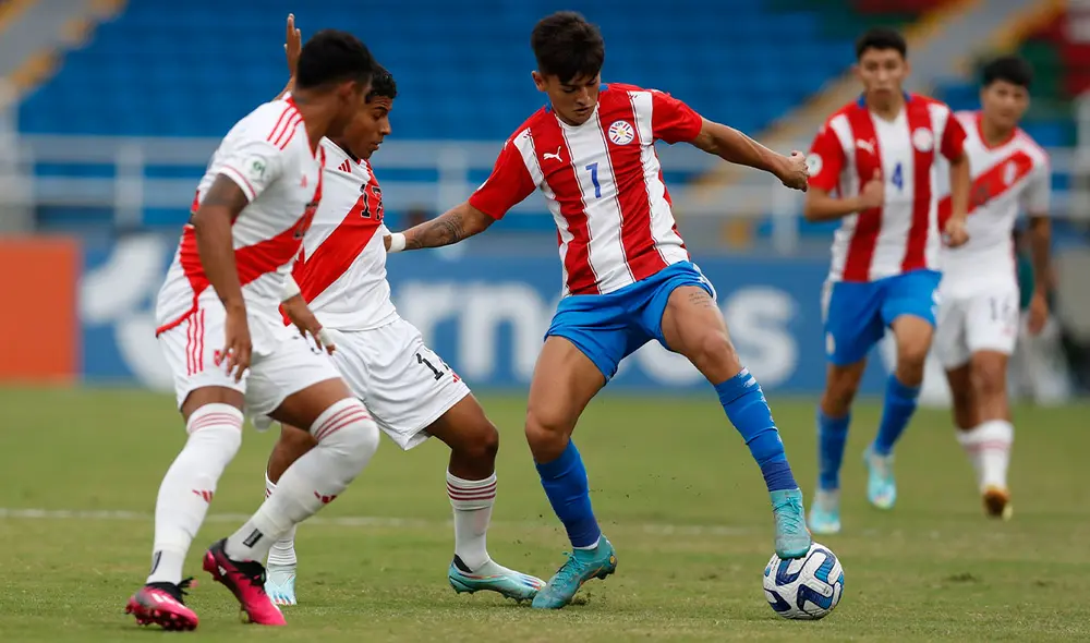 La selección peruana acabó el primer tiempo con el marcador 1-0 en contra ante Paraguay en el Sudamericano Sub-20. Foto: EFE