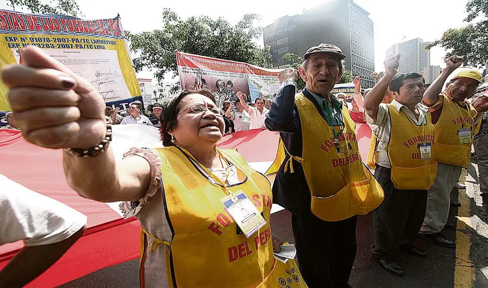 Esperan justicia. El ministro de Economía y Finanzas, Alex Contreras, se manifestó a favor del pago a los fonavistas, pero devolución aún no avanza. Foto: difusión