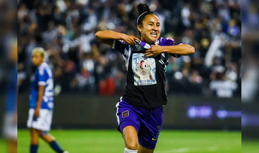 Sandy Dorador fue una de las primeras jugadoras del fútbol peruano que firmó un contrato profesional. Foto: La República