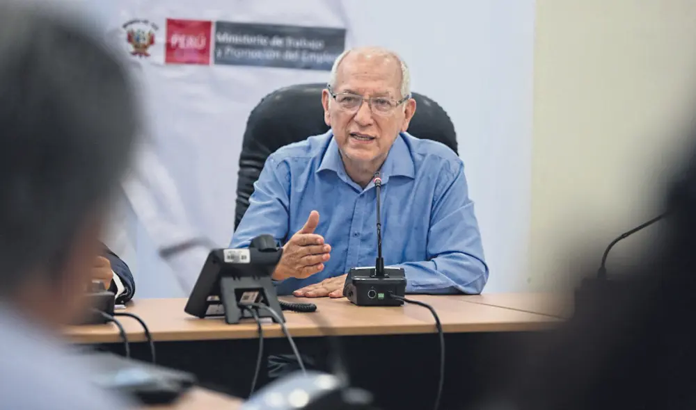 Sus razones. El ministro Óscar Becerra dijo que el CNE se dedica a criticar al Gobierno. Foto: difusión