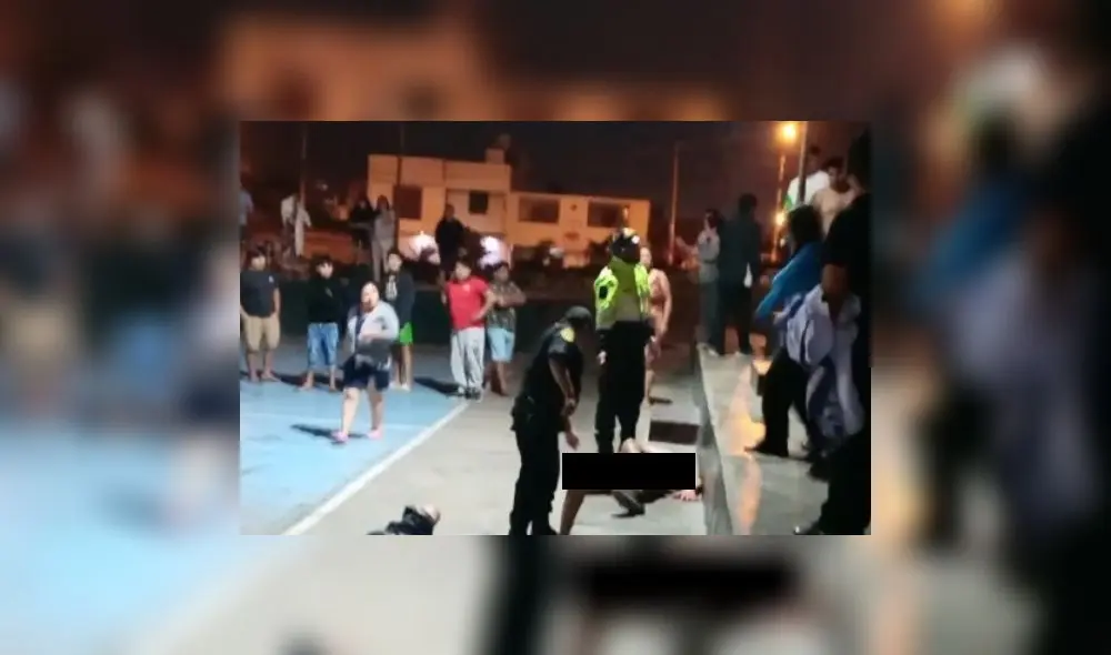 Adolescentes baleados quedaron en las graderías de la losa deportiva. Foto: La Libertad Ahora