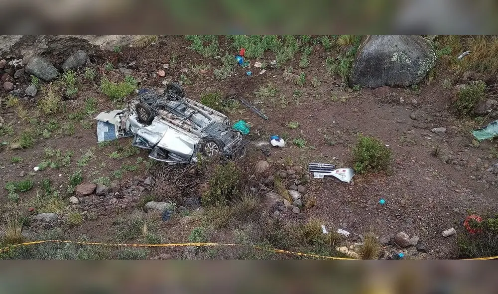 Tragedia vehicular termina con la vida de 2 personas. Foto: redes/difusión