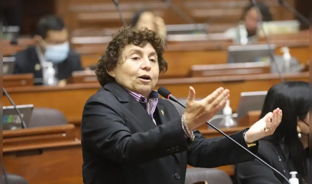 Susel Pareces sobre adelanto de elecciones, vía Twitter. Foto: LR