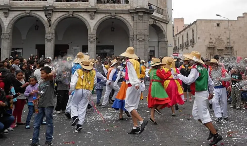 Carnavales en Arequipa. Foto: Andina