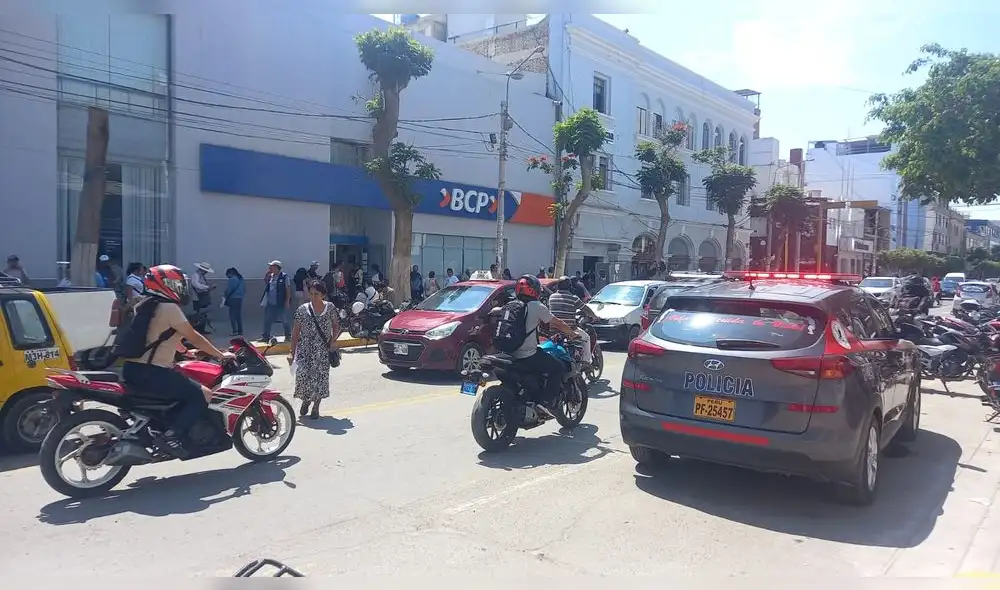 Cambistas temen ser víctimas de otro asalto en pleno centro de Chiclayo. Foto: Rosa Quincho
