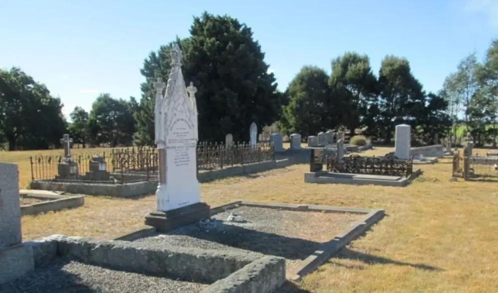 La Policía los arrestó acusándolos de delitos de bestialidad y realizar actividades prohibidas. Foto: Findagrave.com