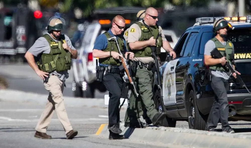 Fuerza. Agentes utilizan armas de fuego contra el inválido Anthony Lowe Jr. en Los Angeles. Foto: difusión Fuerza. Agentes utilizan armas de fuego contra el inválido Anthony Lowe Jr. en Los Angeles. Foto: difusión