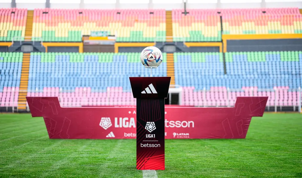 Pelota de la Liga 1 2023.