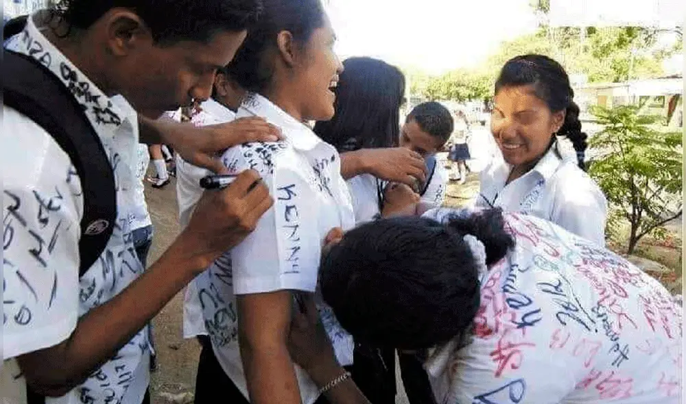 Muchas personas aún guardan sus camisas y al verlas se llenan de nostalgia y buenos recuerdos. Foto: Facebook/@Mujerde40amás