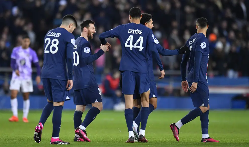 PSG ganó a Tolouse con gol de Lionel Messi y sigue líder de la Ligue 1 2022-22. Foto: @PSG PSG ganó a Tolouse con gol de Lionel Messi y sigue líder de la Ligue 1 2022-22. Foto: @PSG