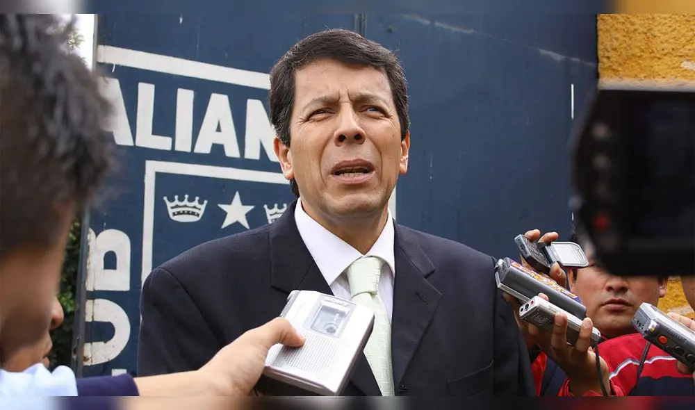 Tito Ordóñez, delegado del Club Alianza Lima, publicó un mensaje sobre la grandeza de un equipo y el respeto a la palabra. Foto: Alianza Lima