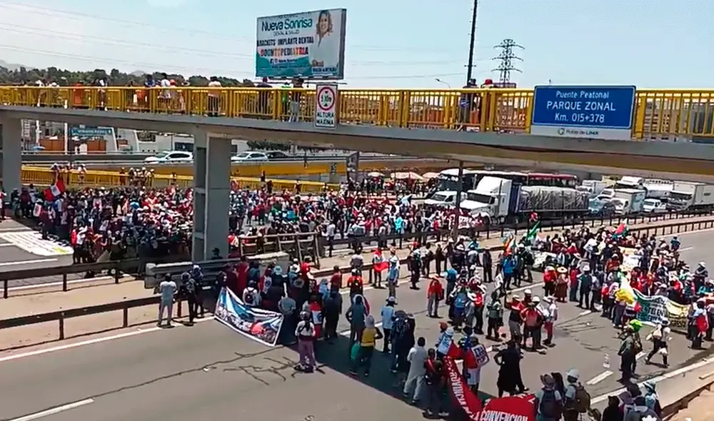 Bloqueo de la Panamericana Sur. Foto: difusión