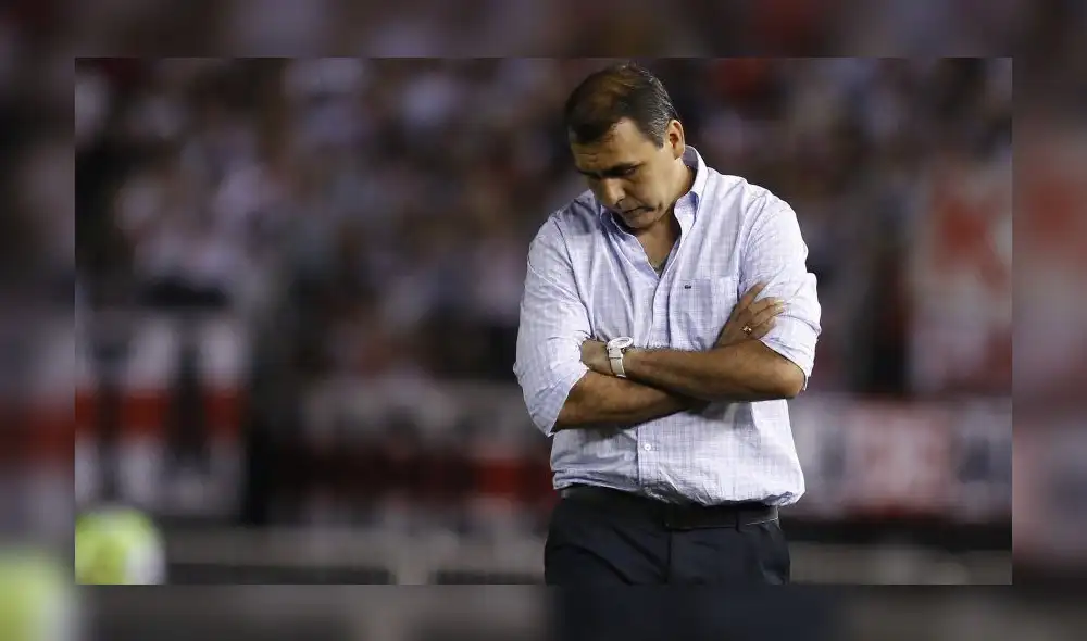 Pedro Saravia, DT de Nacional, habló del complicado encuentro que tuvo frente a Sport Huancayo por Copa Libertadores. Foto: TyC Sports