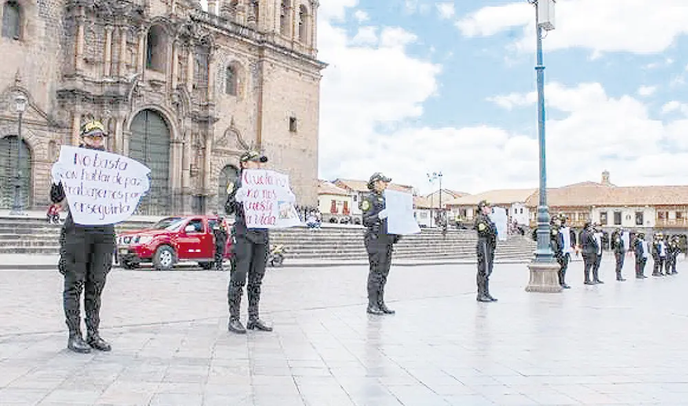 Caso. Abogados denunciaron que policías fueron parte de marcha por la paz. Acusan a general Vela de permitir ello.  Foto: La República