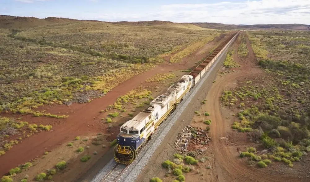 El tren eléctrico de la minera Fortescue Metals Group busca reducir su huella de carbono para no contaminar más el medioambiente. Foto: captura LR / Business Insider