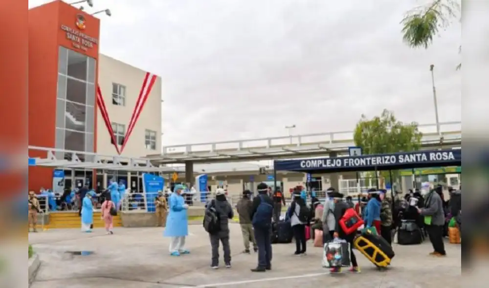Control sanitario en el Complejo Fronterizo Santa Rosa. Foto: ANDINA Control sanitario en el Complejo Fronterizo Santa Rosa. Foto: ANDINA