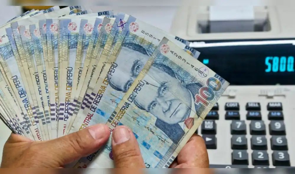 El primer requisito para saber si recibes esta bonificación adicional es que te encuentres en planilla. Foto: Andina