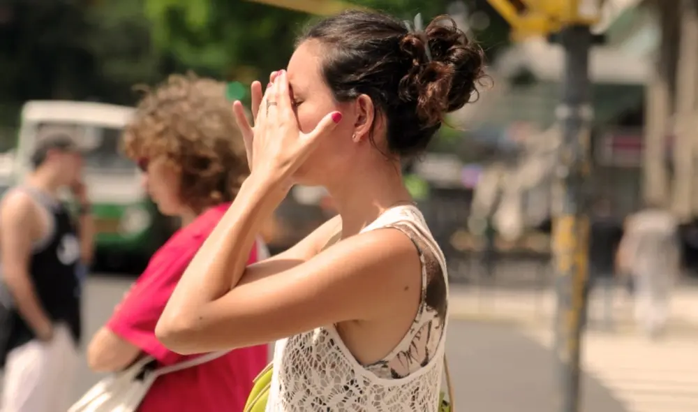 Conoce por qué en algunos casos es mejor que utilices prenda oscura cuando hace calor. Foto: archivo La República Conoce por qué en algunos casos es mejor que utilices prenda oscura cuando hace calor. Foto: archivo La República