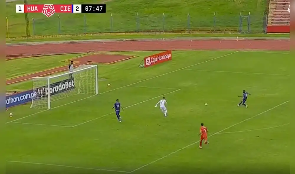 Alberto Quintero lleva varios años en el fútbol peruano. Foto: captura Liga 1 Max - Video: Liga 1 Max Alberto Quintero lleva varios años en el fútbol peruano. Foto: captura Liga 1 Max - Video: Liga 1 Max