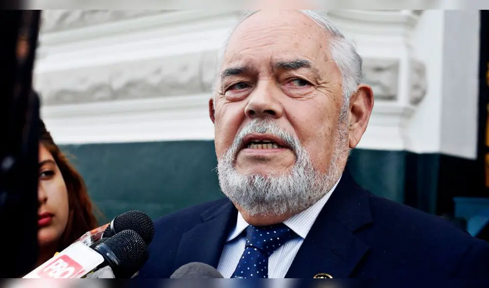 "Querrán que comamos alfalfa", reclamó el vocero de Renovación Popular. Foto: La República