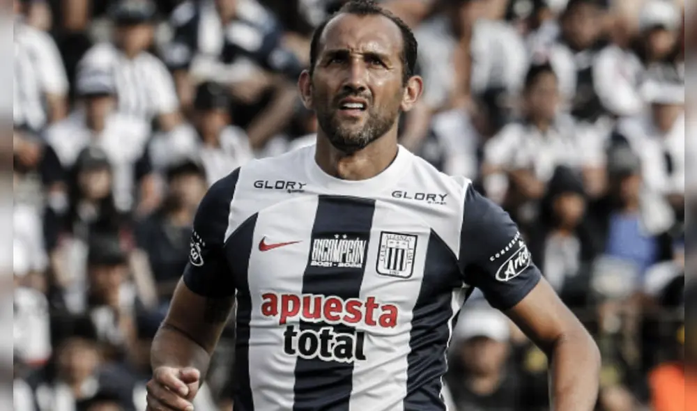 Hernán Barcos fue el goleador de Alianza Lima en el 2021 y 2022. Foto: La República/Luis Jiménez - Video: Entre Bolas