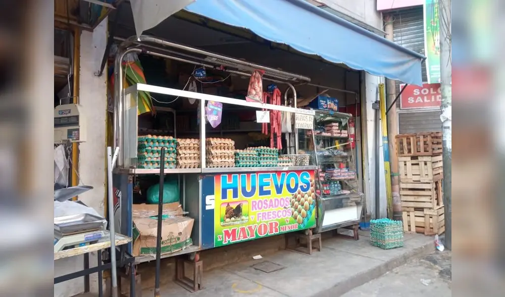 Huevos en la plataforma comercial Avelino Cáceres. Foto: Leonela Aquino/URPI-LR.