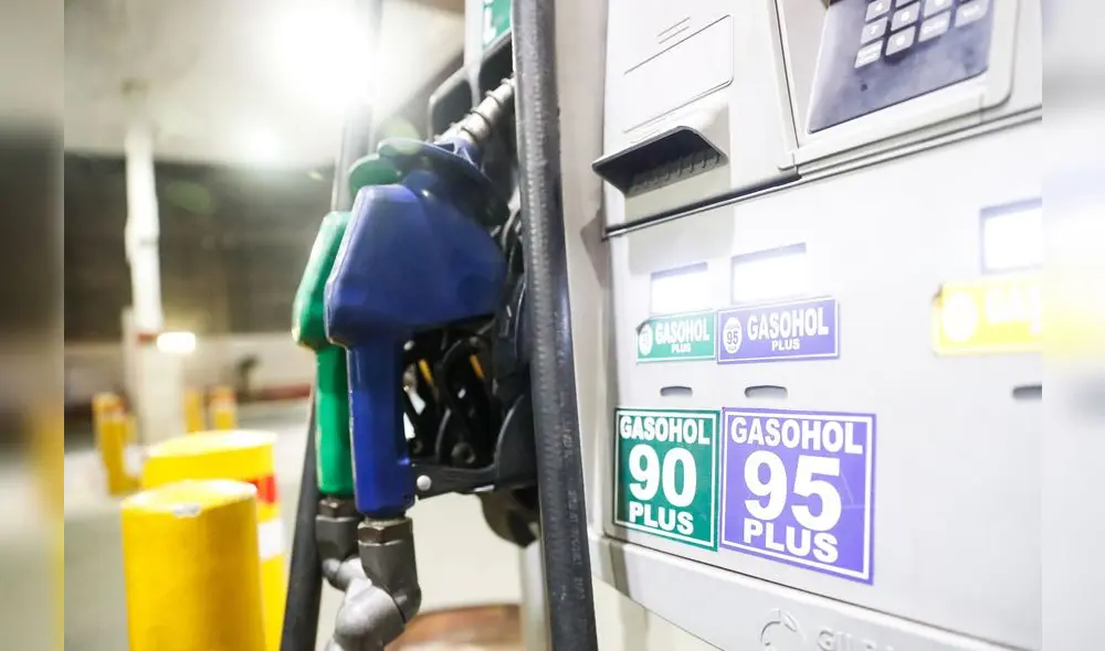 Los precios de referencia de los gasoholes 97, 95 y 90 se elevaron en S/0,22. Foto: Andina Los precios de referencia de los gasoholes 97, 95 y 90 se elevaron en S/0,22. Foto: Andina