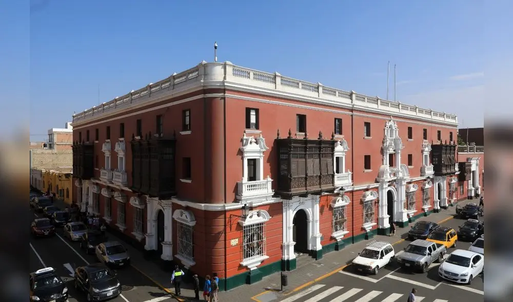 En la entidad se identificaron irregulares que se habrían cometido en la anterior gestión. Foto: La República