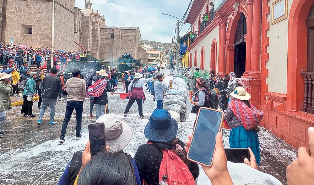 Decisión. Los pobladores afirman que no abandonarán la protesta. Foto: La República Decisión. Los pobladores afirman que no abandonarán la protesta. Foto: La República