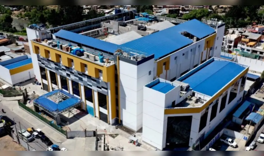 Mujer murió en el área de emergencia. Foto: La República Mujer murió en el área de emergencia. Foto: La República