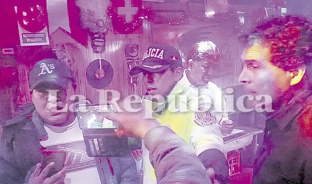 Intervención. Los policías ingresaron al local Muspay Quilla en Chivay para hacer control de identidad. Allí fue el altercado. Foto: cortesía Intervención. Los policías ingresaron al local Muspay Quilla en Chivay para hacer control de identidad. Allí fue el altercado. Foto: cortesía