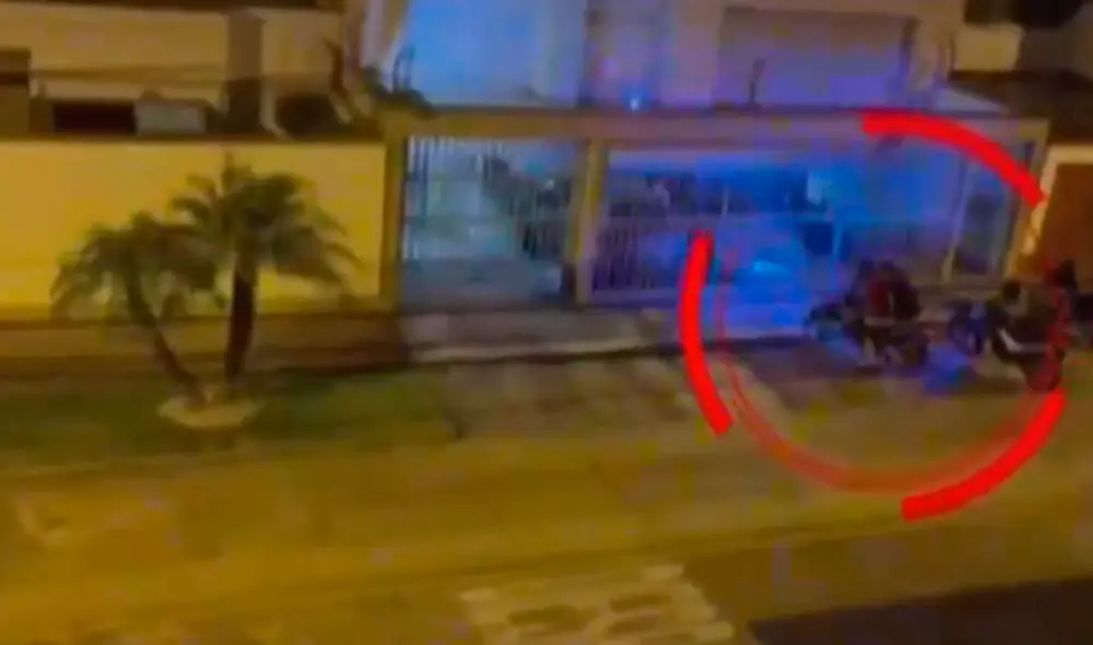 Durante la persecución resultaro heridos uno de los delincuentes y un agente de la PNP. Foto: captura de Latina