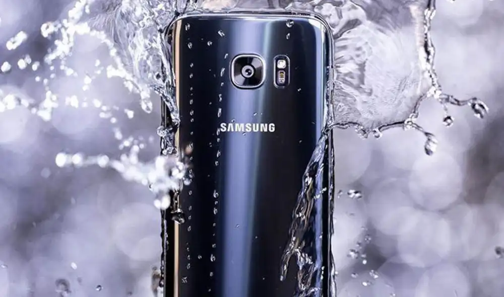 Aunque muchos teléfonos inteligentes son resistentes al agua, no son completamente impermeables. Foto: ProAndroid Aunque muchos teléfonos inteligentes son resistentes al agua, no son completamente impermeables. Foto: ProAndroid