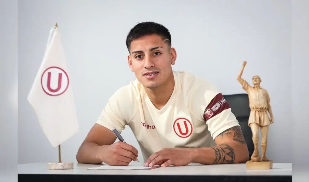 Jorge Murrugarra renovó contrato con los cremas hasta el 2024. Foto: Universitario