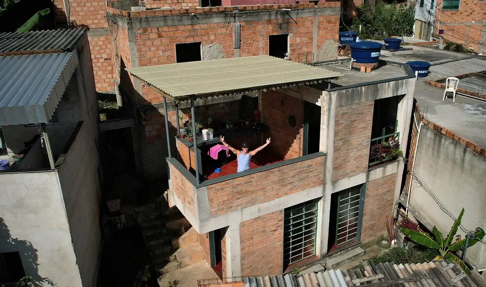 Fotografía tomada del inmueble del artista brasileño Kdu dos Anjos, designado casa del año 2023 por el sitio de referencia especializado ArchDaily. Foto: AFP Fotografía tomada del inmueble del artista brasileño Kdu dos Anjos, designado casa del año 2023 por el sitio de referencia especializado ArchDaily. Foto: AFP