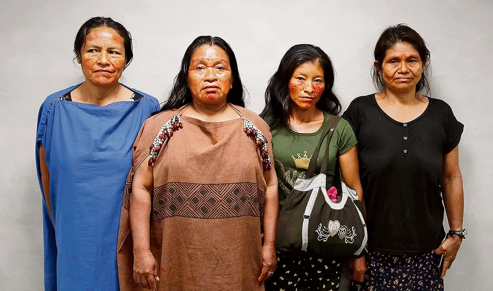 Voces. Ergilia Rengifo y los demás familiares de los dirigentes asháninkas asesinados pidieron que el Estado los escuche y apoye. Foto: EFE Voces. Ergilia Rengifo y los demás familiares de los dirigentes asháninkas asesinados pidieron que el Estado los escuche y apoye. Foto: EFE