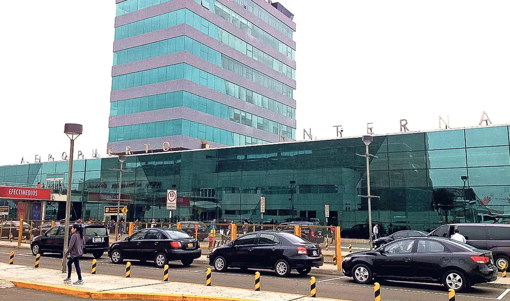 Taxi. Medida impuesta por Ositrán busca ordenar el servicio. Foto: difusión