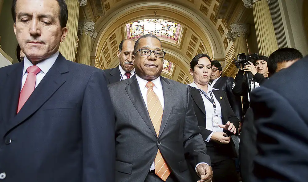 Reacciones. Ante lo dicho por Brian Nichols, parlamentarios sostuvieron que los peruanos estamos en la capacidad de resolver nuestros problemas internos. Foto: difusión Reacciones. Ante lo dicho por Brian Nichols, parlamentarios sostuvieron que los peruanos estamos en la capacidad de resolver nuestros problemas internos. Foto: difusión