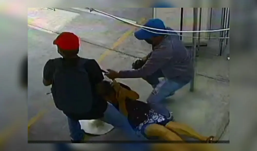 Mujer quedó con lesiones producto del asalto. Foto: Sergio Verde/URPI-LR