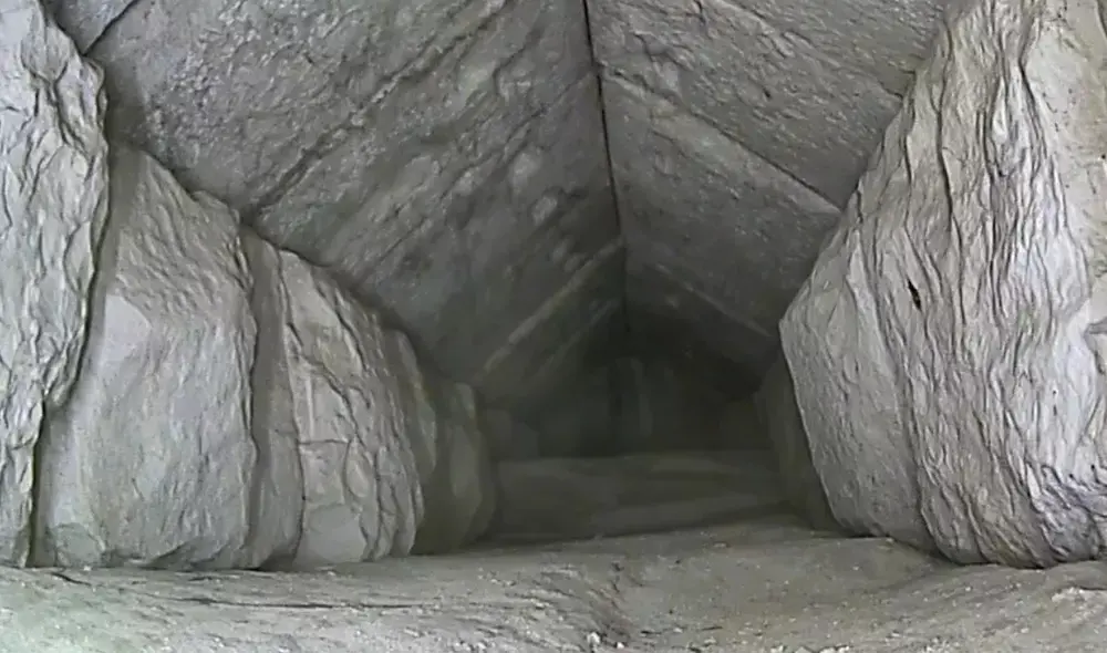 Fotografía del túnel oculto de 9 metros de largo en la pirámide de Keops, en Egipto Foto: Nature Communications