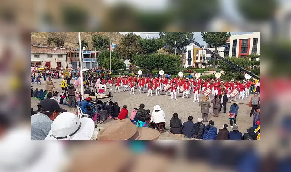 Banda instrumental Mi Perú, toca para los asistentes. Foto: Captura de video/Soto Silvio. Banda instrumental Mi Perú, toca para los asistentes. Foto: Captura de video/Soto Silvio.