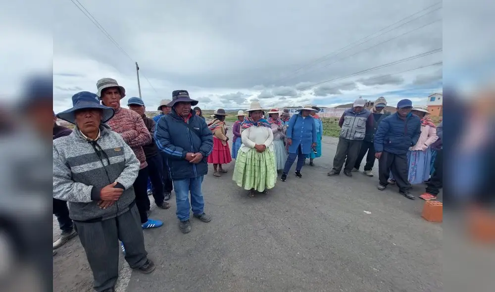 Aimaras de Ilave muestran apoyo a sus paisanos protestantes de Juli. Foto: Liubomir Fernández/URPI-LR